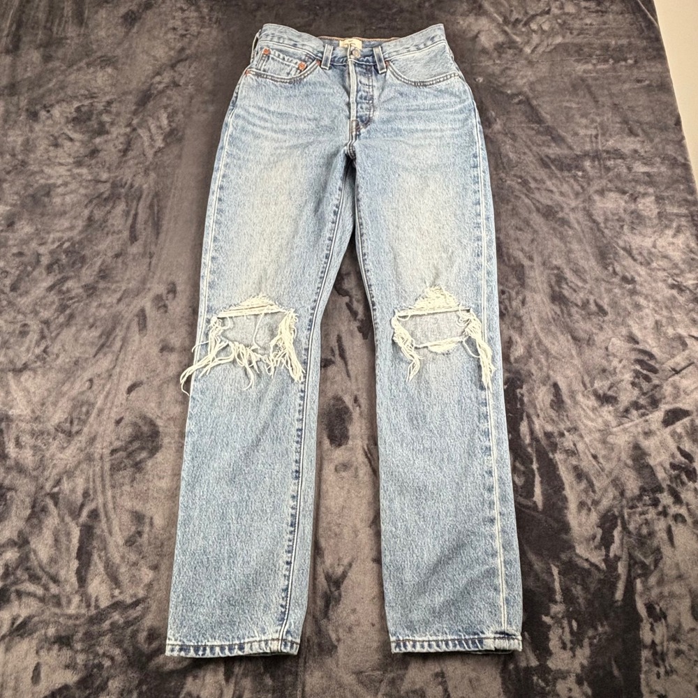 Levi's 501 Original Jeans Womens 26 Blue Distressed Straight Leg Light Wash